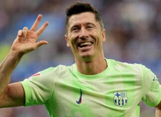 Robert Lewandowski scores a hat-trick in 25 minutes