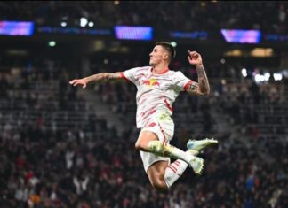 Manchester United are competing with Bayern Munich for one of the world’s fastest strikers