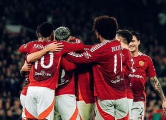 Manchester United players want Van Nistelrooy