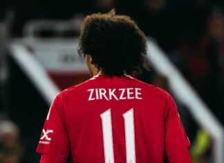 United are offered to swap Zirkzee for one of the Premier League’s best midfielders last season
