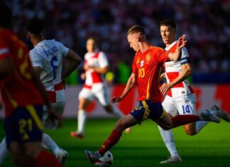 Liverpool “gets a rare” Olmo opportunity