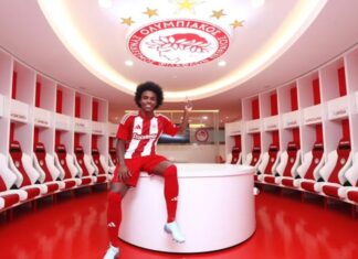 Willian breaks contract with Olympiacos