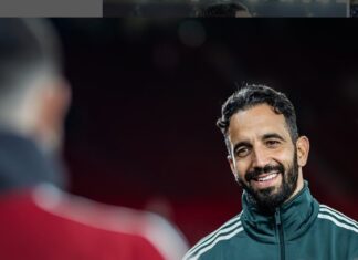 Manchester United will have an excellent opportunity to secure a top goalkeeper at the league leader