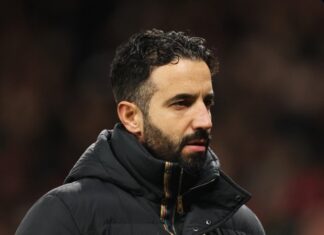 Negotiations for player who has chosen Manchester United over Chelsea, Arsenal and Tottenham collapse