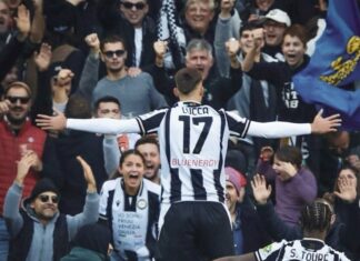 Manchester United are going for the striker who should win every header and be ideal for a “flop pass” or two