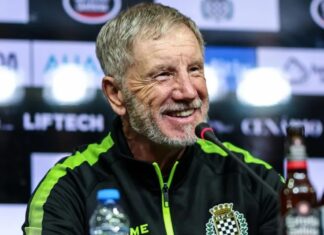 Stuart Baxter who you may remember from Lyn failed to save Boavista