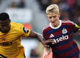 Arsenal and Chelsea are chasing €95 million player