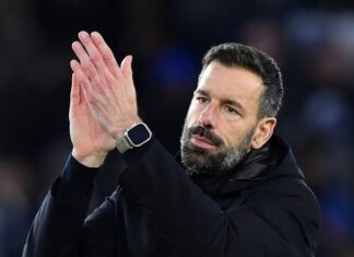 Has singled out a replacement for Ruud van Nistelrooy