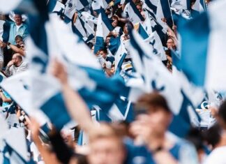 Tottenham in a long series of meetings with the coach at the top of their wish list