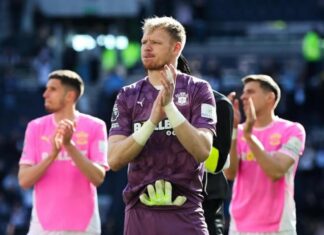 Newcastle in talks to sign England goalkeeper