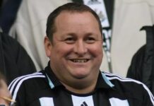 One of Balløya’s most unpopular club owners slams in with a bid for a club in crisis