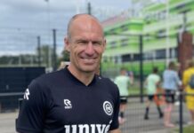 Arjen Robben turns professional in new sport four years after he got off with football pension