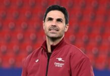 Arsenal confirm they have opened the training ground for former Liverpool player Oxlade-Chamberlain