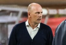 Norwich get a new coach – but only on the third try