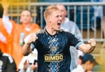 Jakob Glesnes signing in place!