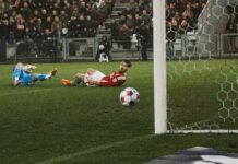 Rosenborg sign striker in Copenhagen