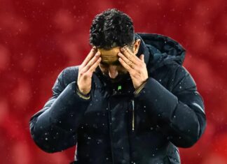 The BBC reports Manchester United are doing what they SHOULD have done when Erik ten Hag was sacked