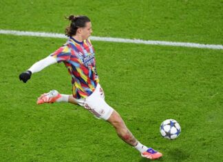 The Arsenal star sends a clear message to Napoli and Inter Milan amid transfer speculation