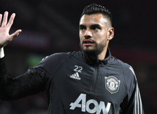 Former Manchester United striker Sergio Romero is resigning
