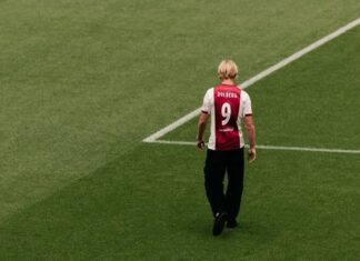 Kasper Dolberg on his way away – in what the Danish media calls a “shock transition”
