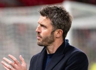 Carrick has to keep one of the Manchester United players far away from the starting eleven – otherwise the Champions League ticket will go away!