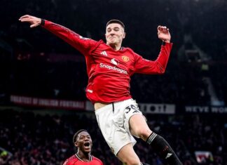 Manchester United are not content with a Champions League ticket