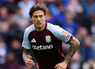 Surprisingly starts with Victor Lindelöf in the most important game of the year
