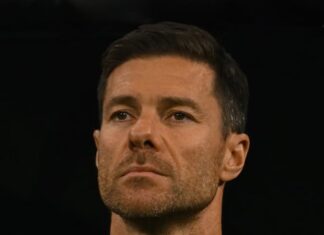 One of the first things Alonso does is tear apart Chelsea’s goalkeeping plan