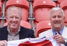 Former Manchester United manager Steve McClaren back on the ball island for rescue operation