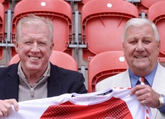 Former Manchester United manager Steve McClaren back on the ball island for rescue operation