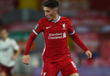 Leeds hunt for ‘unbelievable’ free agent – talks already underway