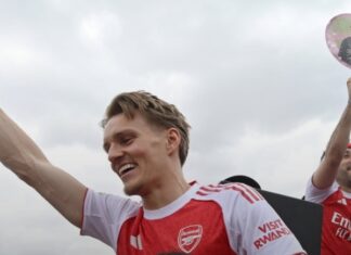 Arsenal post entertaining video with Martin Ødegaard “assist” to English policeman