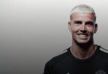 Manchester United sign goalkeeper – second signing in two days