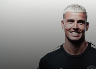 Manchester United sign goalkeeper – second signing in two days