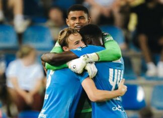 Liverpool in talks about 2.01 meter tall goalkeeper