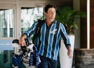 Viktor Hovland shares the lead after another magical round!