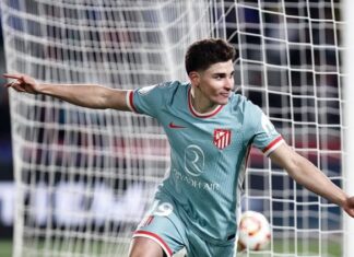Barcelona give up Julián Álvarez