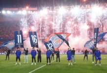 Paris’ summer signings presented to the crowd at the Parc des Princes