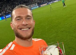 Amazing Loris Karius shows Harry Kane – and the Liverpool fans – his class!