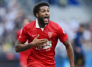 Napoli challenge Arsenal and Benfica for Serie A top scorer
